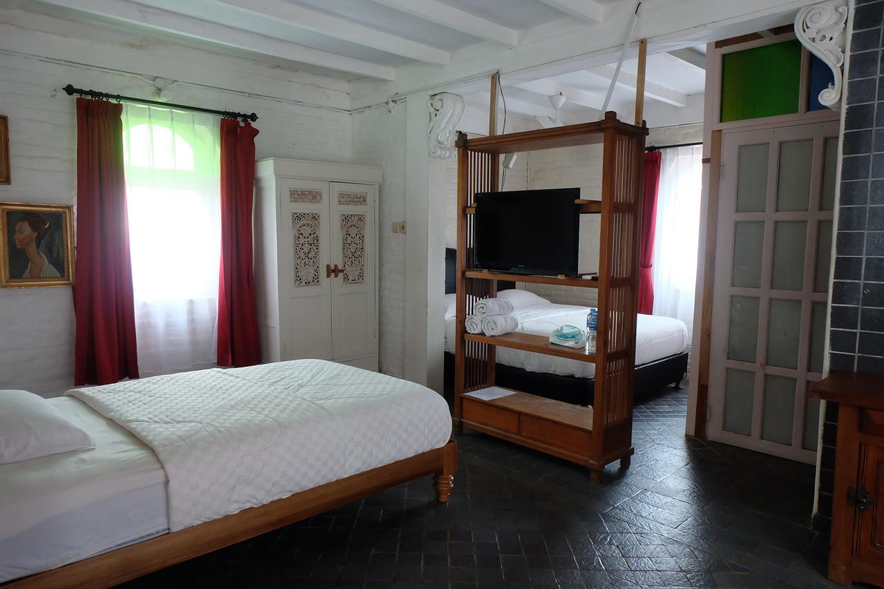 Villa Isabella Putri B&B Джепара Екстер'єр фото